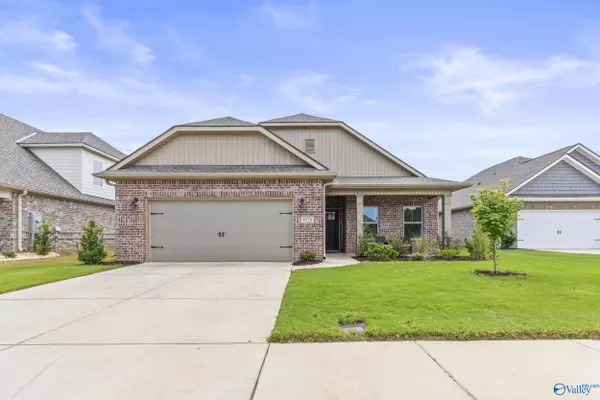 9528 Hampton Oak Drive, Owens Cross Roads, AL 35763