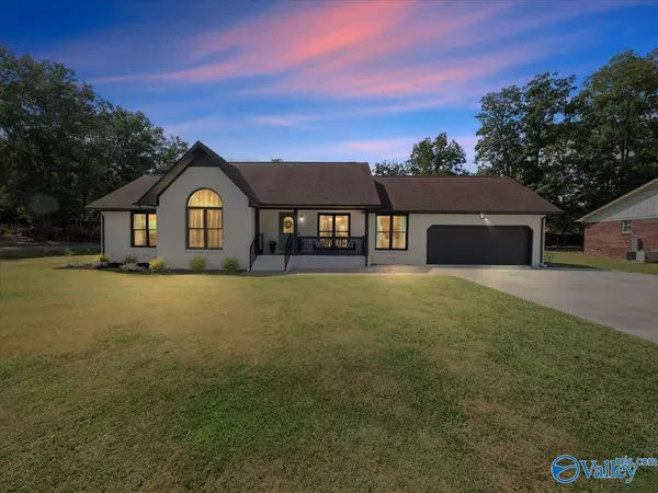 1016 Birchwood Drive, Scottsboro, AL 35769