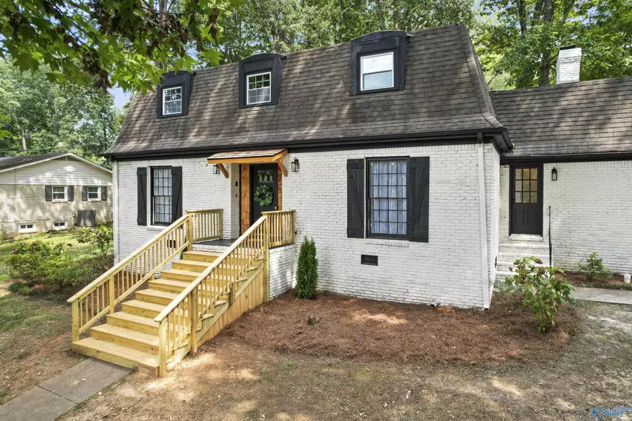 4033 Lucerne Drive SE, Huntsville, AL 35802