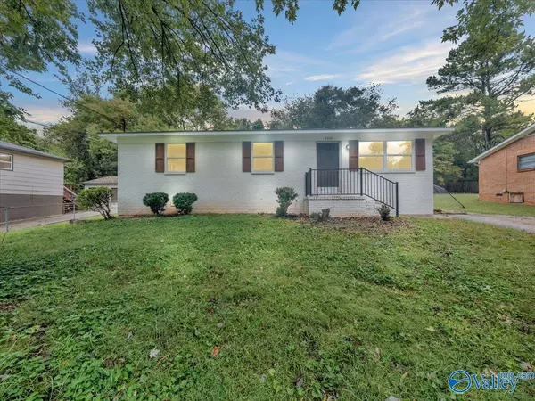 2710 Monticello Drive NW, Huntsville, AL 35810