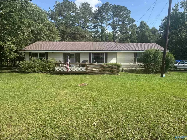 11033 Rocky Ford Road, Hokes Bluff, AL 35903