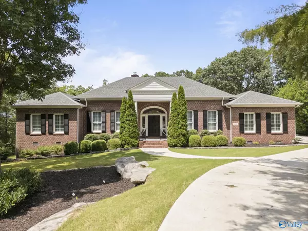 705 Heath Drive,  Huntsville,  AL 35802