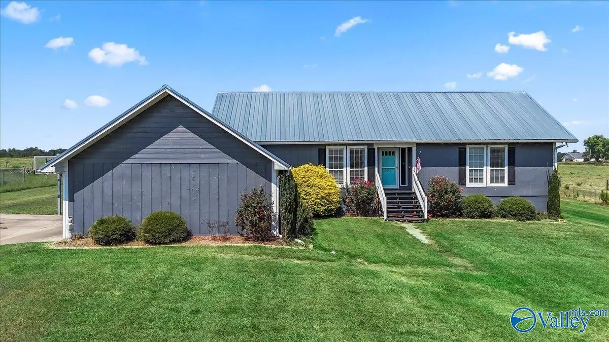 Cullman, AL 35055,557 County Road 796