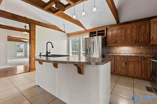 Cullman, AL 35055,557 County Road 796