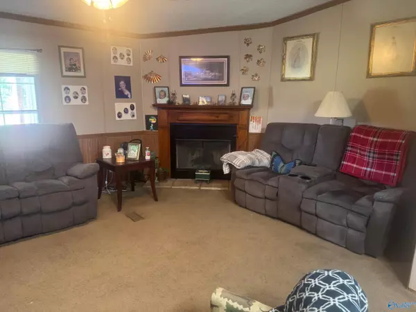 Collinsville, AL 35961,722 County Road 855