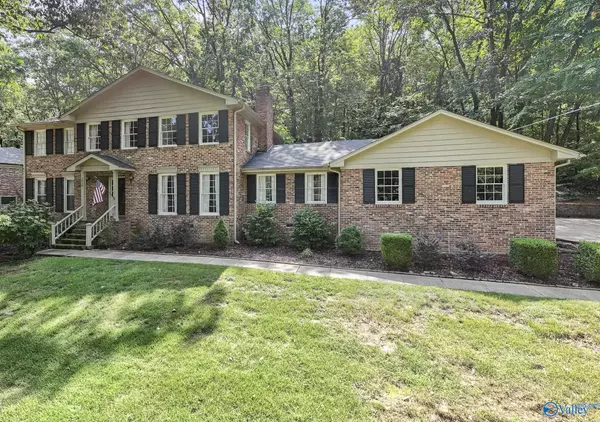 1516 Toney Drive SE, Huntsville, AL 35802