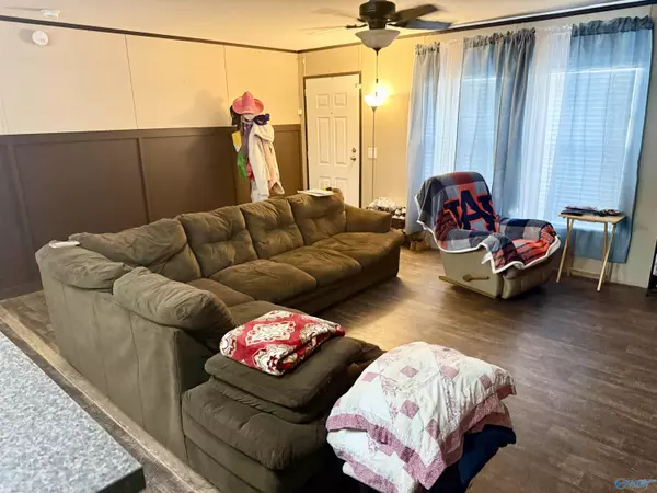 Gadsden, AL 35901,51 Boatfield Lane