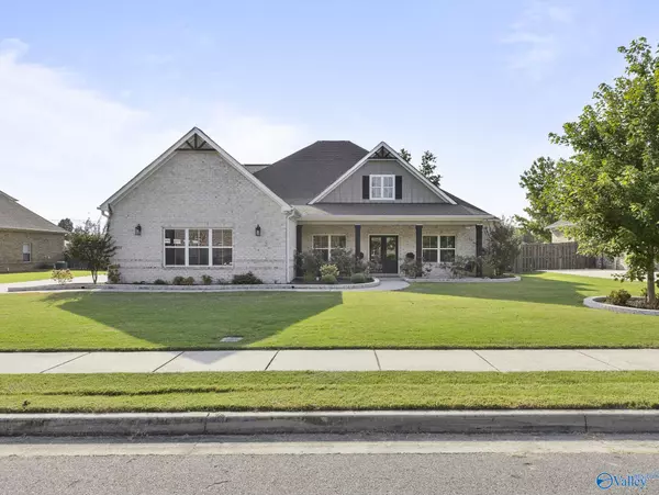 3030 Ginn Point Road SE, Owens Cross Roads, AL 35763