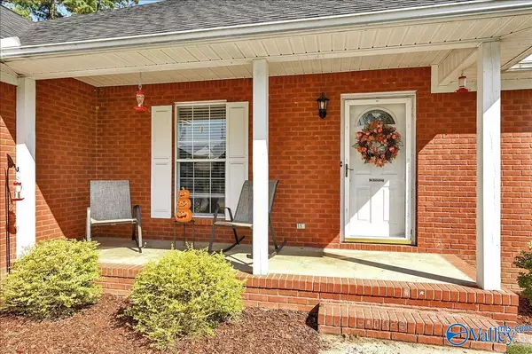 Hartselle, AL 35640,1109 Maplewood Drive SW