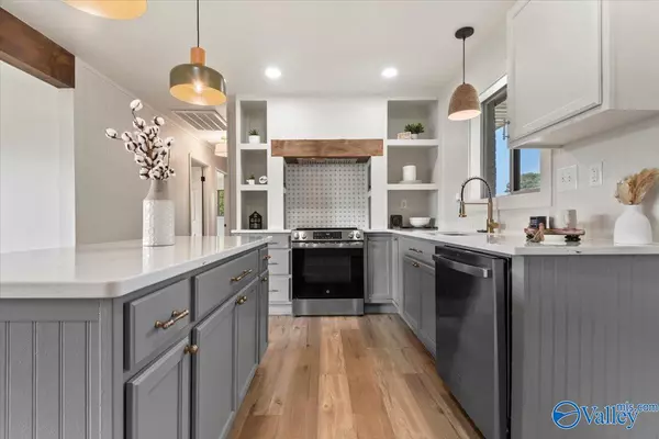 Cullman, AL 35055,637 County Road 1462