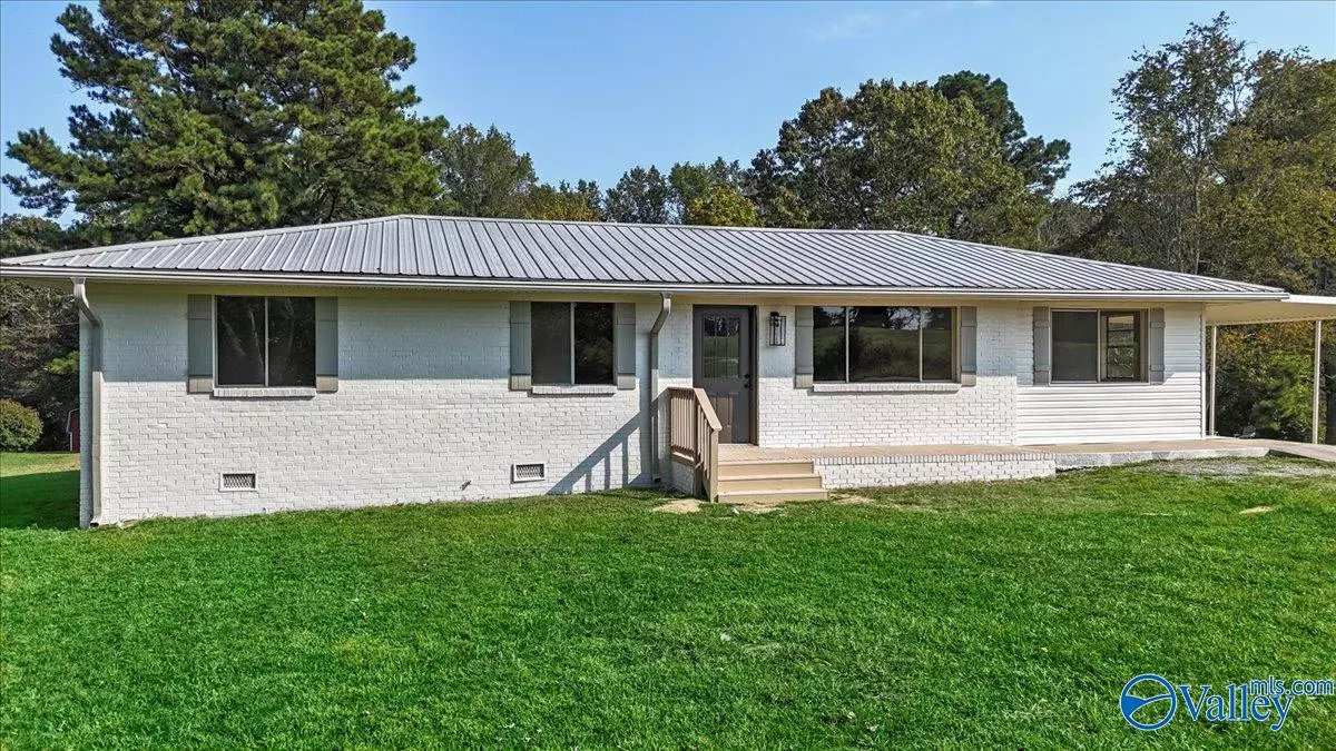 Cullman, AL 35055,637 County Road 1462