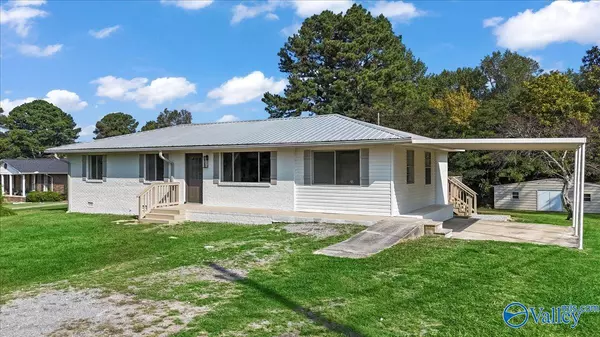 Cullman, AL 35055,637 County Road 1462