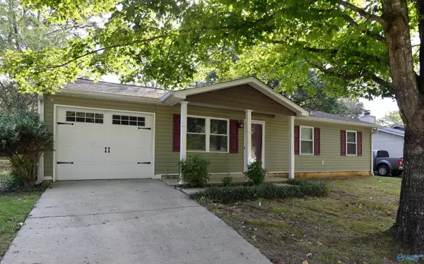 13921 Hurstland Drive SW, Huntsville, AL 35803