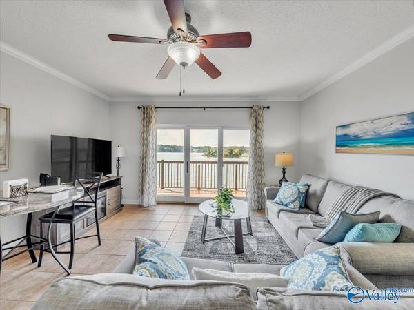 12100 Two Rivers Drive #B3-4, Athens, AL 35611