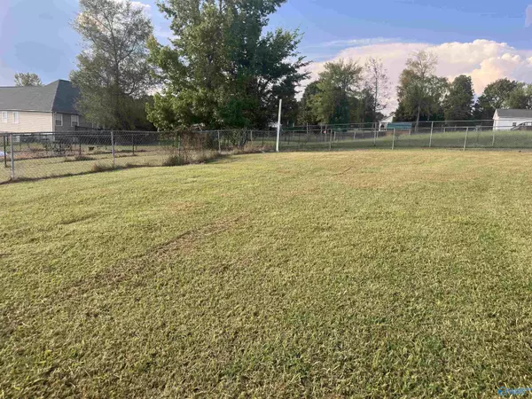 Hokes Bluff, AL 35903,2420 Cedar Ridge Circle