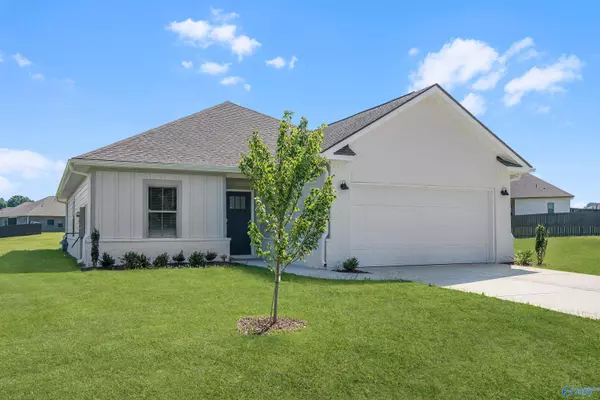 Athens, AL 35613,14653 Mountain Stream Drive