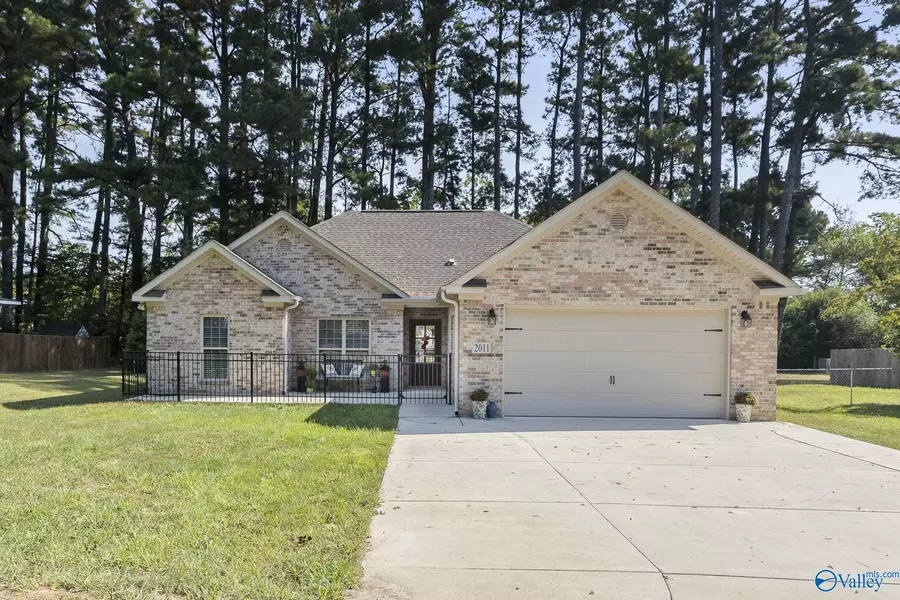 2011 Old Big Cove Road SE, Owens Cross Roads, AL 35763