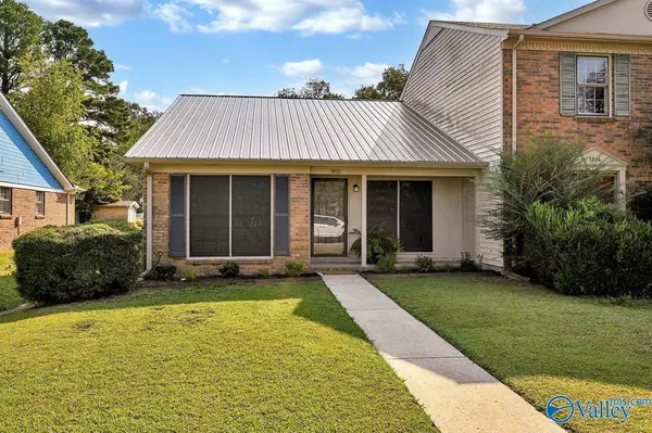 1812 SW Brownstone Avenue SW, Decatur, AL 35603