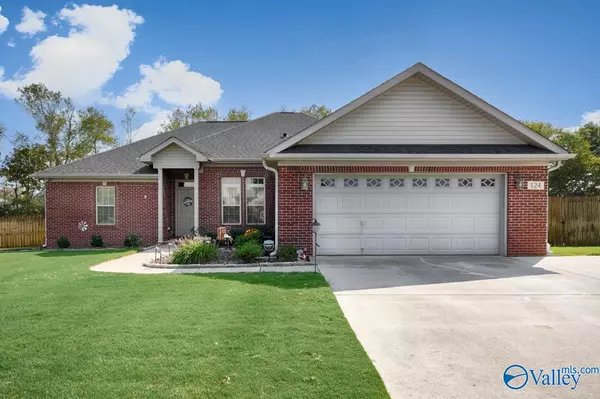 124 Bucks Pocket Drive, New Market, AL 35761