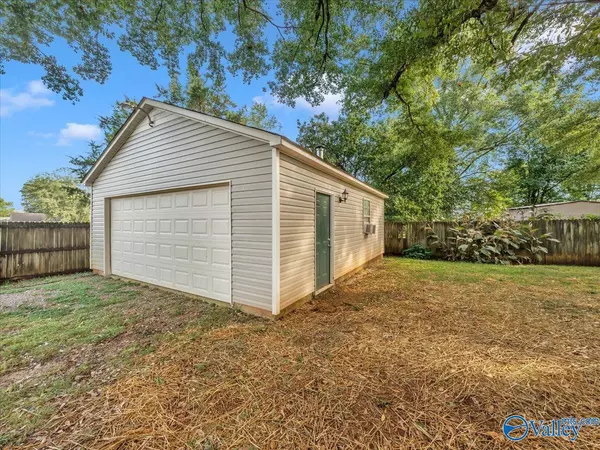 New Market, AL 35761,102 Shelburne Circle