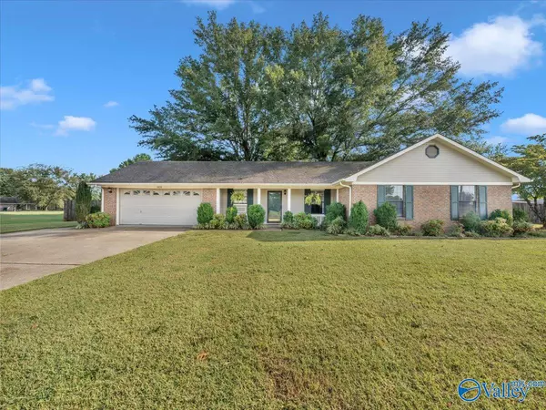 102 Shelburne Circle, New Market, AL 35761