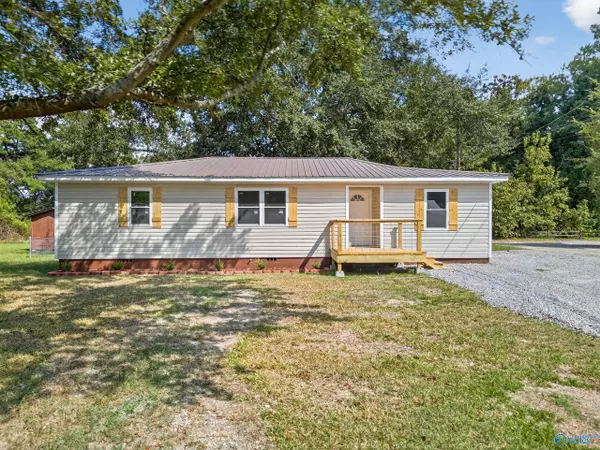 400 Lonesome Bend Road, Glencoe, AL 35905