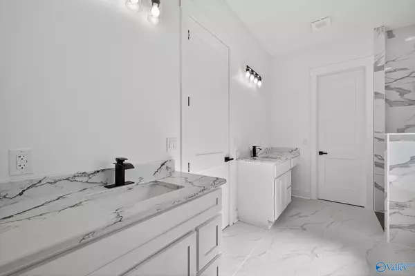 Grant, AL 35747,66 Joeffie Road