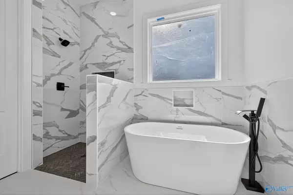 Grant, AL 35747,66 Joeffie Road