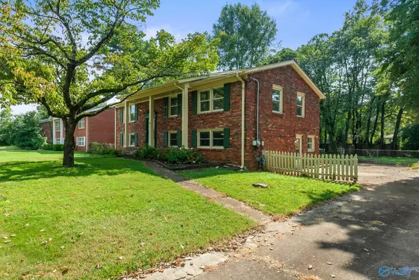 Huntsville, AL 35806,506 Town And Country Drive NW