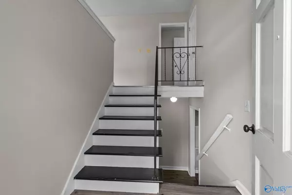 Huntsville, AL 35806,506 Town And Country Drive NW