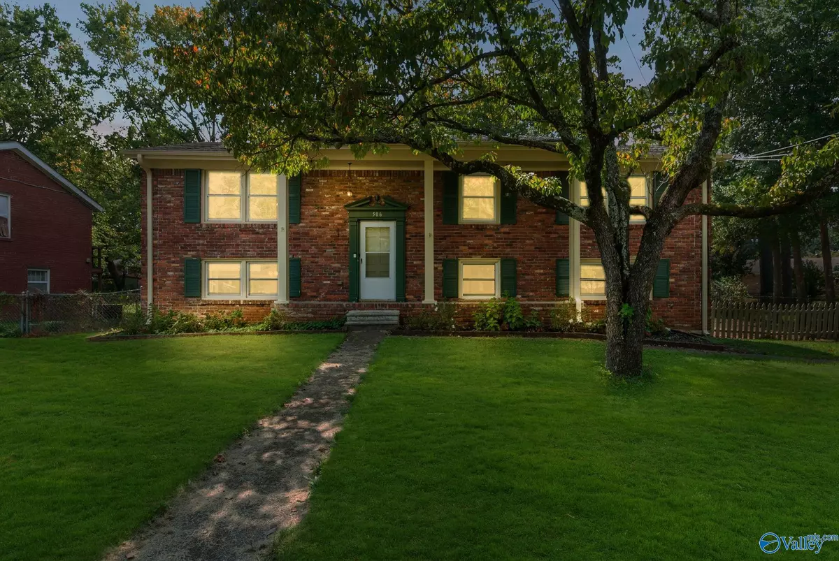 Huntsville, AL 35806,506 Town And Country Drive NW