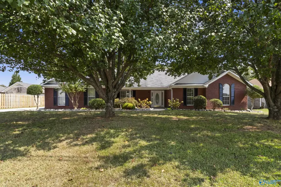 221 Grasslands Road, Huntsville, AL 35811