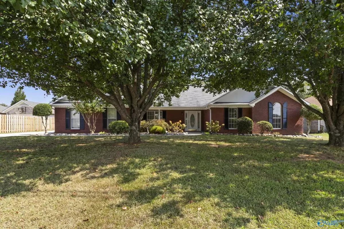 Huntsville, AL 35811,221 Grasslands Road