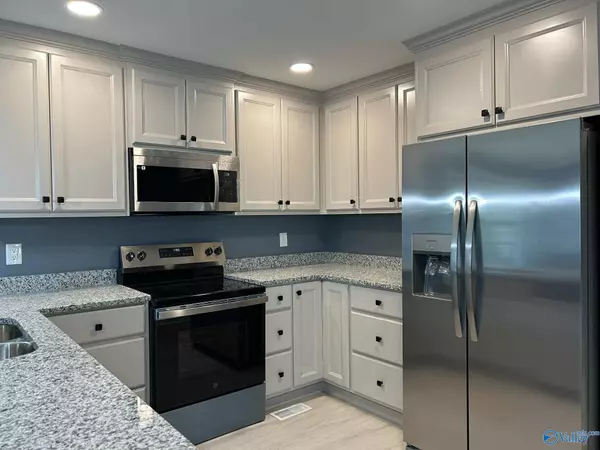 Holly Pond, AL 35083,94 Meadow Drive