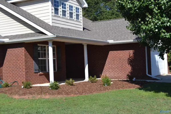 Madison, AL 35758,233 De Jan Road