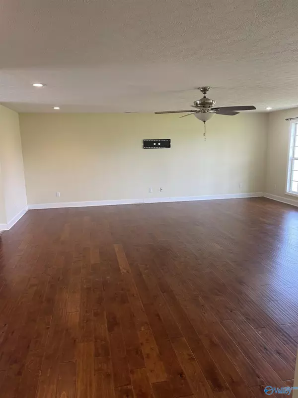 Athens, AL 35611,16613 Parker Road