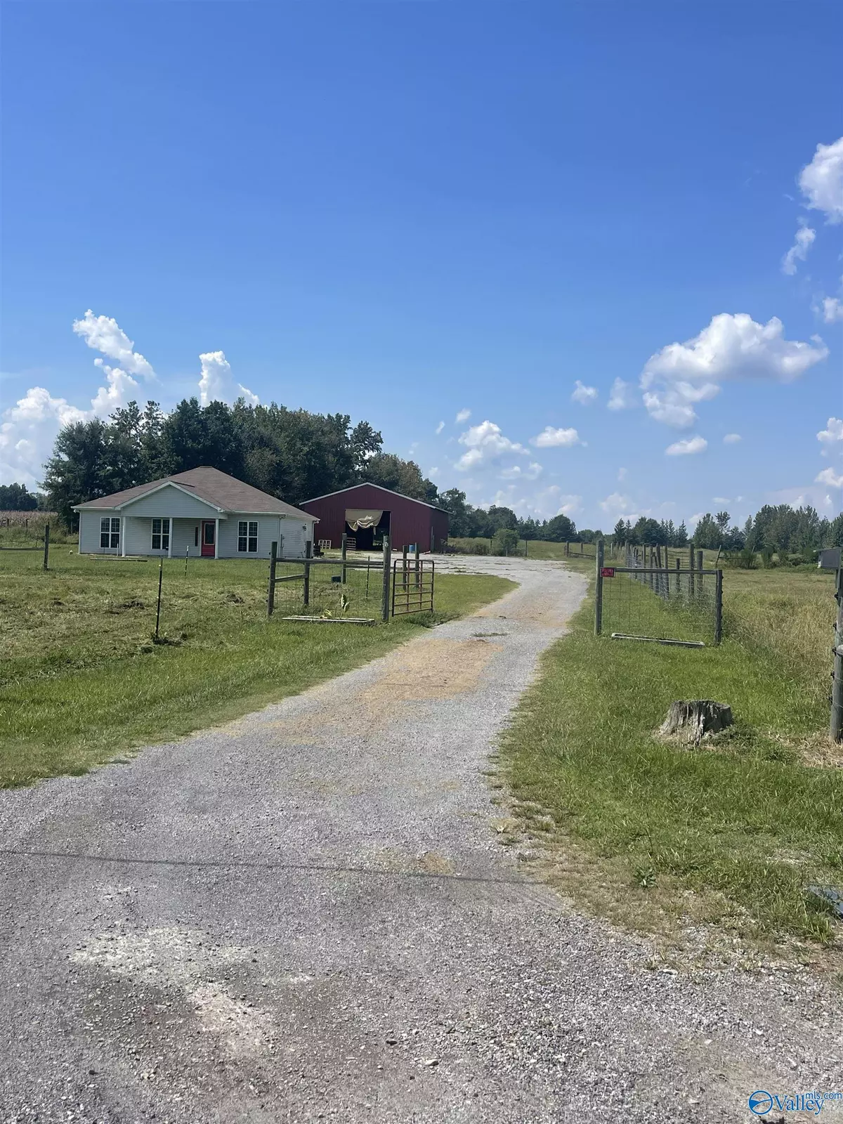 Athens, AL 35611,16613 Parker Road