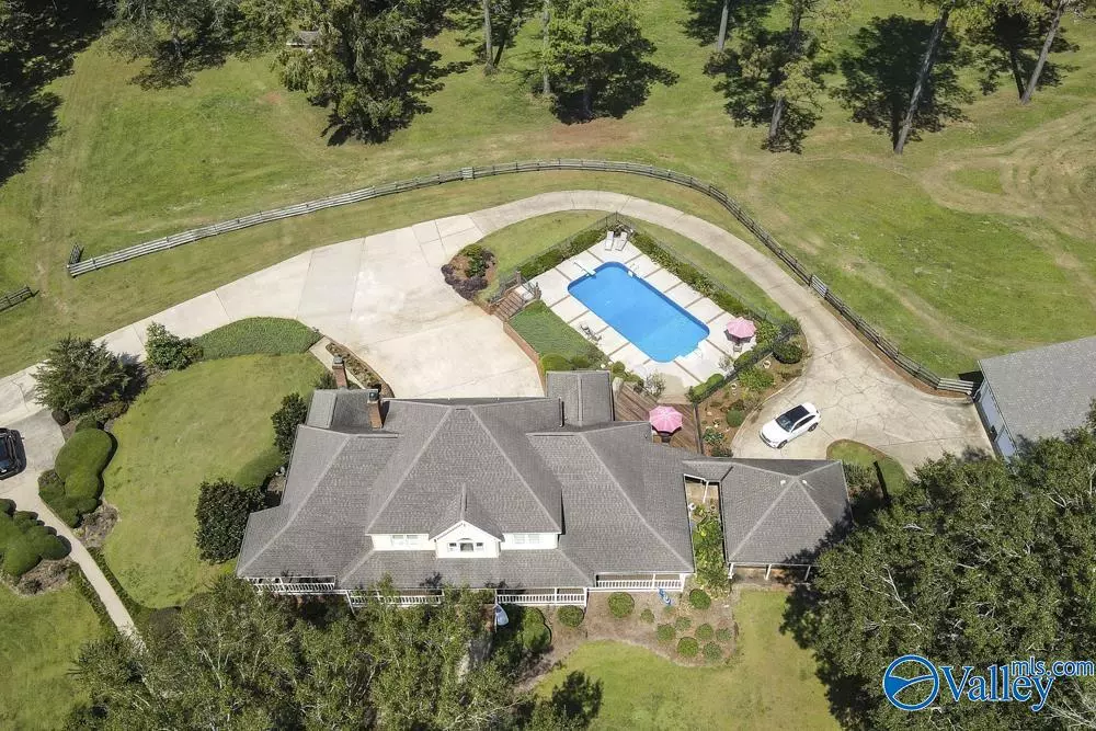 Talladega, AL 35160,1115 Creekside Circle