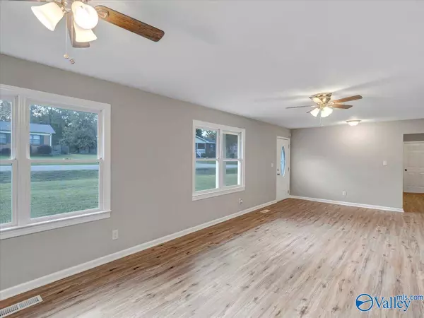 Hartselle, AL 35640,308 Hampton Road NW