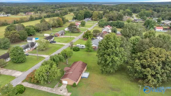 Elkmont, AL 35620,21764 Daveen Drive