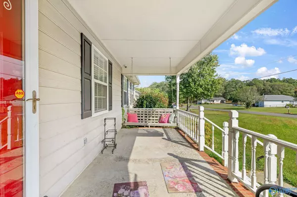 Albertville, AL 35950,501 Deidra Street