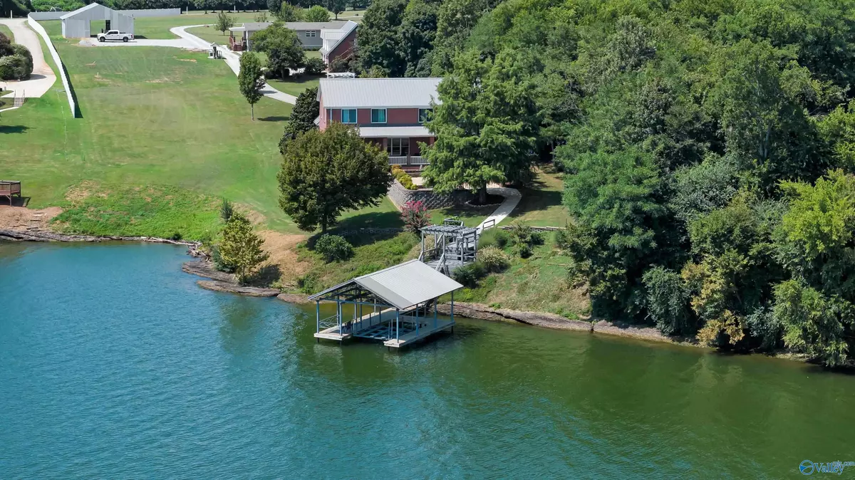 Athens, AL 35611,6400 Snake Road