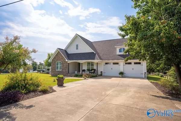 Rainsville, AL 35986,1322 Garrett Street