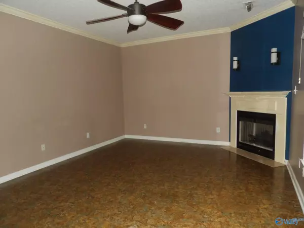 Decatur, AL 35603,1923 W Brownstone Court SW