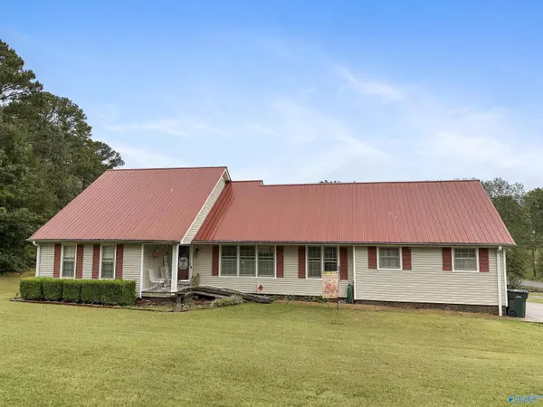 2918 Hillcrest Drive, Scottsboro, AL 35769