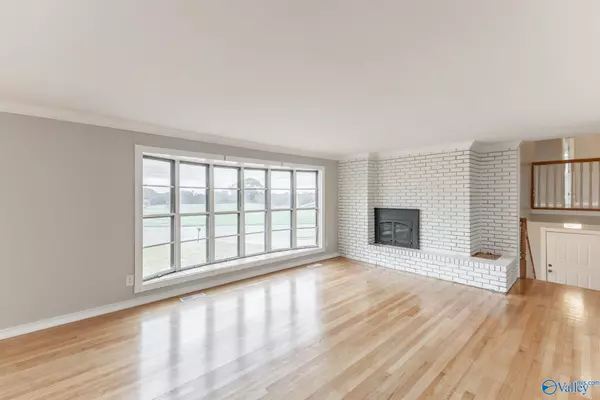 Huntsville, AL 35810,2122 Winchester Road NW