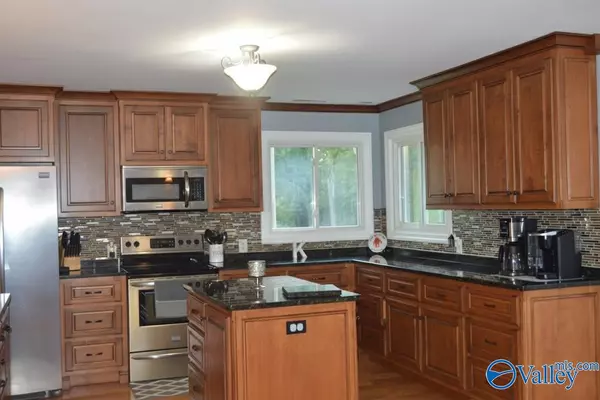 Athens, AL 35613,22971 Highland Drive