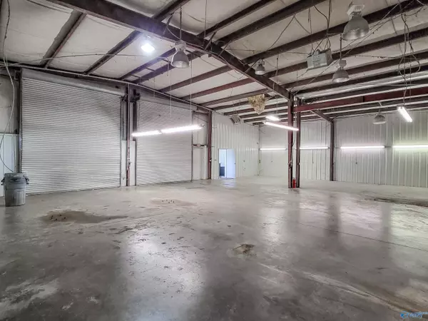 Athens, AL 35611,16097 Parker Road