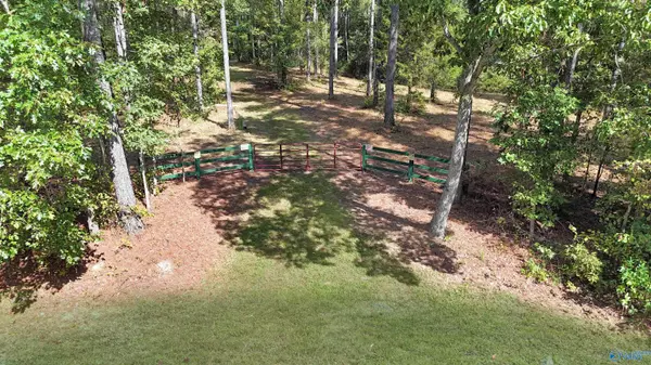 Vinemont, AL 35179,8 Acres Davis Gap Road