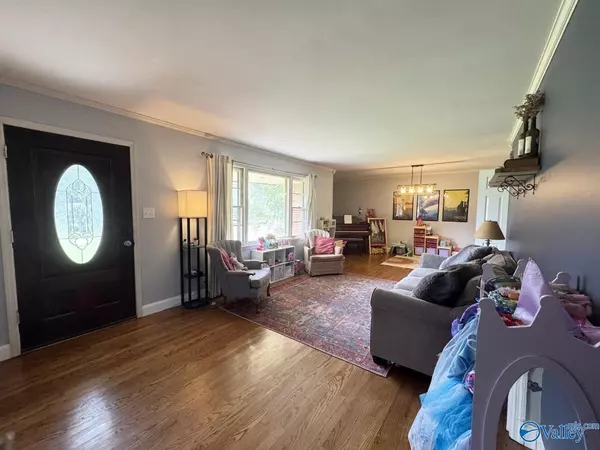 Huntsville, AL 35803,2117 Mythewood Drive SW